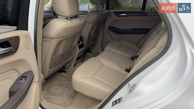 Внедорожник / Кроссовер Mercedes-Benz M-Class 2013 в Сумах