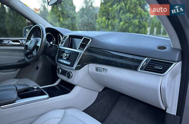Внедорожник / Кроссовер Mercedes-Benz M-Class 2014 в 
