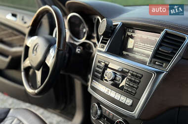 Внедорожник / Кроссовер Mercedes-Benz M-Class 2013 в 