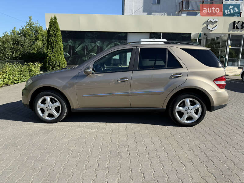 Внедорожник / Кроссовер Mercedes-Benz M-Class 2008 в Черновцах