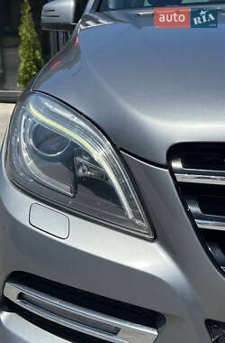 Внедорожник / Кроссовер Mercedes-Benz M-Class 2012 в 