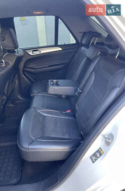 Внедорожник / Кроссовер Mercedes-Benz M-Class 2012 в 