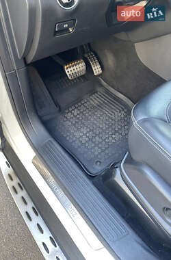 Внедорожник / Кроссовер Mercedes-Benz M-Class 2012 в 