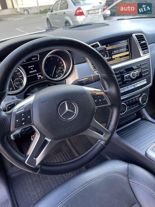 Позашляховик / Кросовер Mercedes-Benz M-Class 2012 в Києві