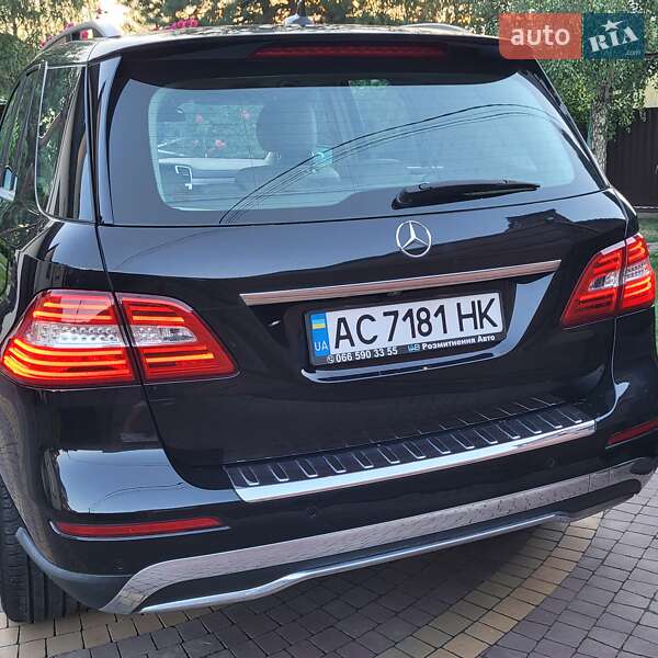 Внедорожник / Кроссовер Mercedes-Benz M-Class 2012 в Луцке