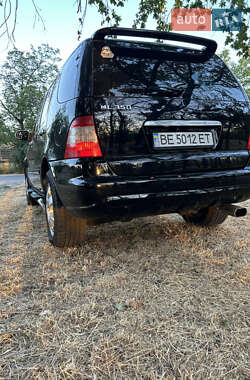 Позашляховик / Кросовер Mercedes-Benz M-Class 2003 в 