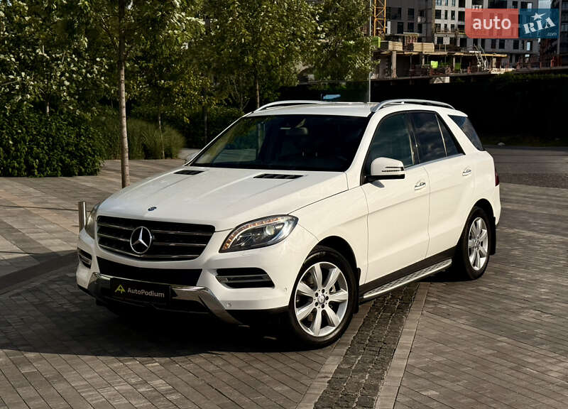 Внедорожник / Кроссовер Mercedes-Benz M-Class 2015 в Киеве
