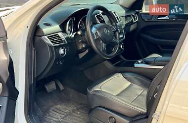 Внедорожник / Кроссовер Mercedes-Benz M-Class 2013 в 