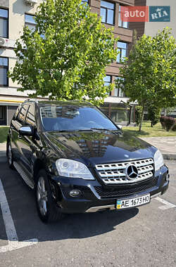 Mercedes-Benz M-Class 2009