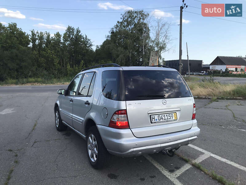 Внедорожник / Кроссовер Mercedes-Benz M-Class 2002 в Киеве