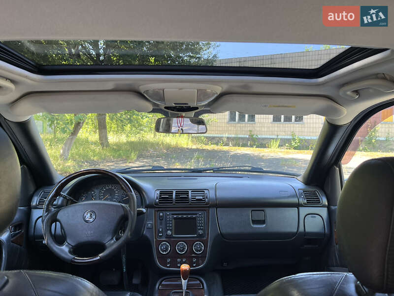 Внедорожник / Кроссовер Mercedes-Benz M-Class 2004 в Макарове