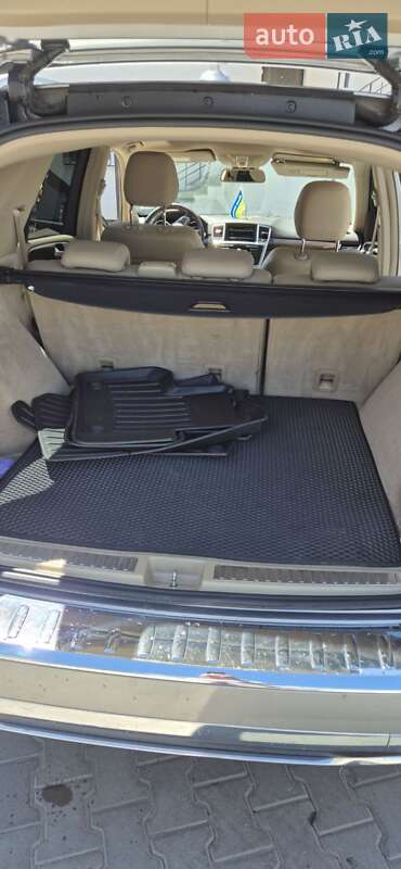 Внедорожник / Кроссовер Mercedes-Benz M-Class 2014 в Ивано-Франковске