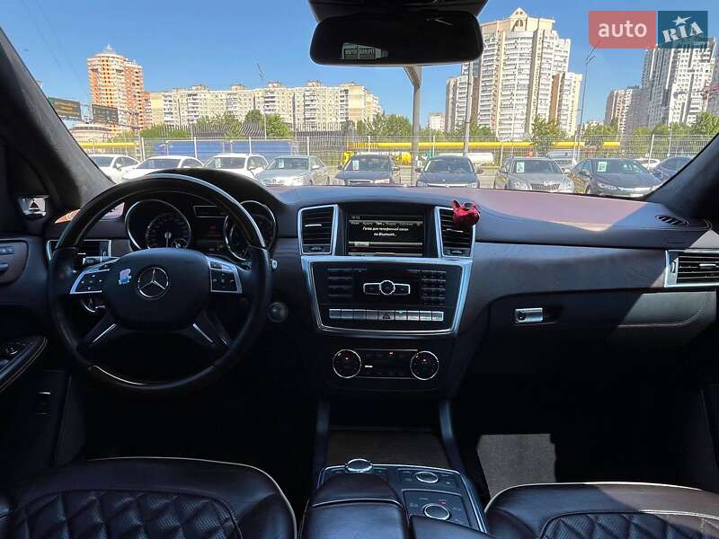 Позашляховик / Кросовер Mercedes-Benz M-Class 2014 в Києві