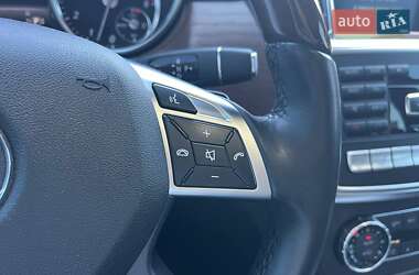 Позашляховик / Кросовер Mercedes-Benz M-Class 2014 в 