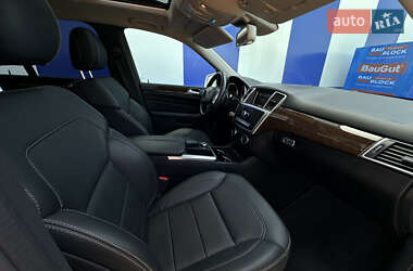Внедорожник / Кроссовер Mercedes-Benz M-Class 2013 в 