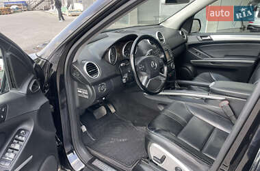 Внедорожник / Кроссовер Mercedes-Benz M-Class 2010 в 