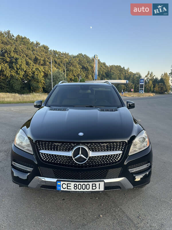 Внедорожник / Кроссовер Mercedes-Benz M-Class 2013 в Черновцах