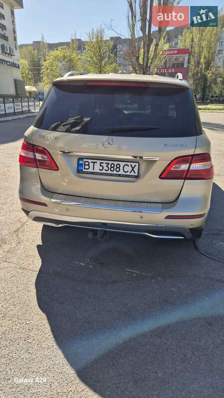 Позашляховик / Кросовер Mercedes-Benz M-Class 2013 в Херсоні фото 6 Позашляховик / Кросовер Mercedes-Benz M-Class 2013 в Херсоні