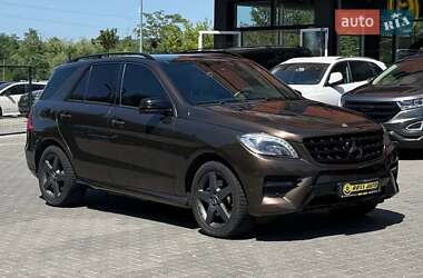 Внедорожник / Кроссовер Mercedes-Benz M-Class 2012 в Черновцах