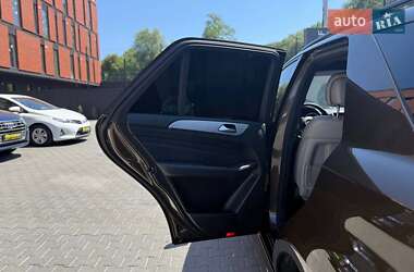 Внедорожник / Кроссовер Mercedes-Benz M-Class 2012 в 