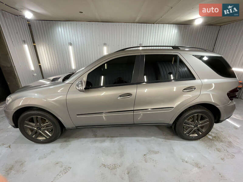 Внедорожник / Кроссовер Mercedes-Benz M-Class 2006 в Тернополе