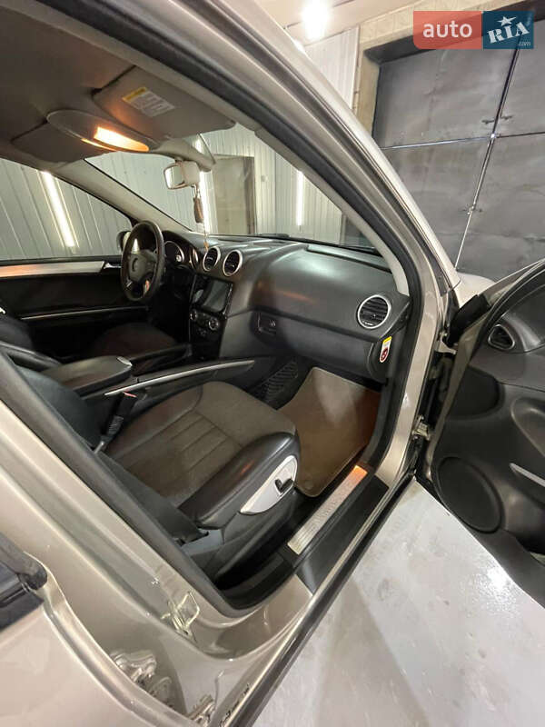 Внедорожник / Кроссовер Mercedes-Benz M-Class 2006 в Тернополе