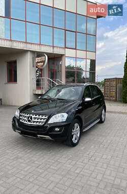 Позашляховик / Кросовер Mercedes-Benz M-Class 2009 в Запоріжжі