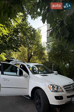 Внедорожник / Кроссовер Mercedes-Benz M-Class 2007 в Одессе