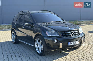 Позашляховик / Кросовер Mercedes-Benz M-Class 2006 в 
