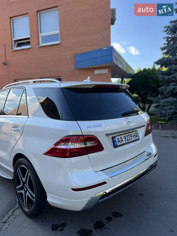 Позашляховик / Кросовер Mercedes-Benz M-Class 2012 в Рівному
