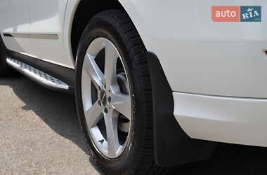 Позашляховик / Кросовер Mercedes-Benz M-Class 2013 в 