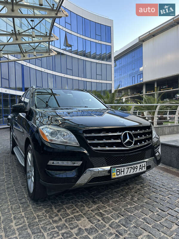 Mercedes-Benz M-Class 2012