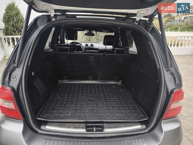 Позашляховик / Кросовер Mercedes-Benz M-Class 2010 в Одесі