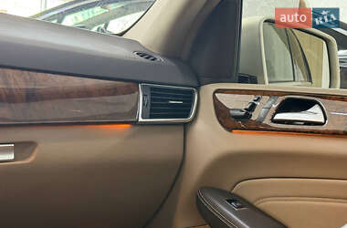 Внедорожник / Кроссовер Mercedes-Benz M-Class 2013 в 