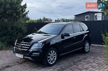 Mercedes-Benz M-Class 2011 Mercedes-Benz M-Class 2011