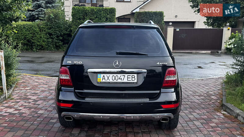 Позашляховик / Кросовер Mercedes-Benz M-Class 2011 в Києві