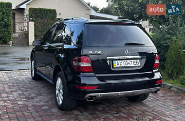 Внедорожник / Кроссовер Mercedes-Benz M-Class 2011 в 