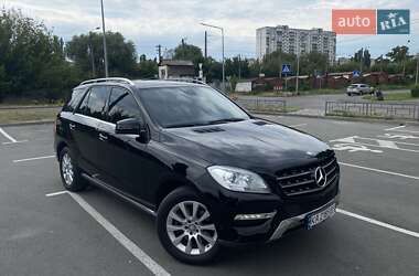 Mercedes-Benz M-Class 2013 Mercedes-Benz M-Class 2013