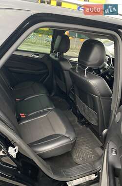 Внедорожник / Кроссовер Mercedes-Benz M-Class 2013 в 