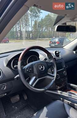 Внедорожник / Кроссовер Mercedes-Benz M-Class 2010 в 