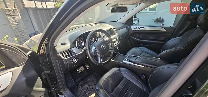 Внедорожник / Кроссовер Mercedes-Benz M-Class 2013 в Полтаве