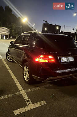 Позашляховик / Кросовер Mercedes-Benz M-Class 2014 в 