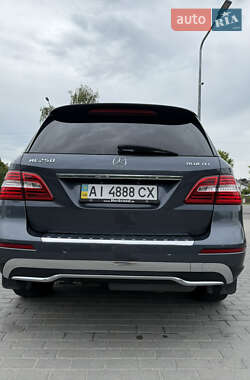 Позашляховик / Кросовер Mercedes-Benz M-Class 2012 в 