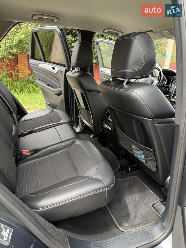 Позашляховик / Кросовер Mercedes-Benz M-Class 2012 в Києві