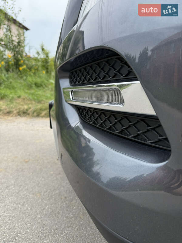 Позашляховик / Кросовер Mercedes-Benz M-Class 2012 в Києві