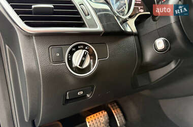 Внедорожник / Кроссовер Mercedes-Benz M-Class 2012 в 