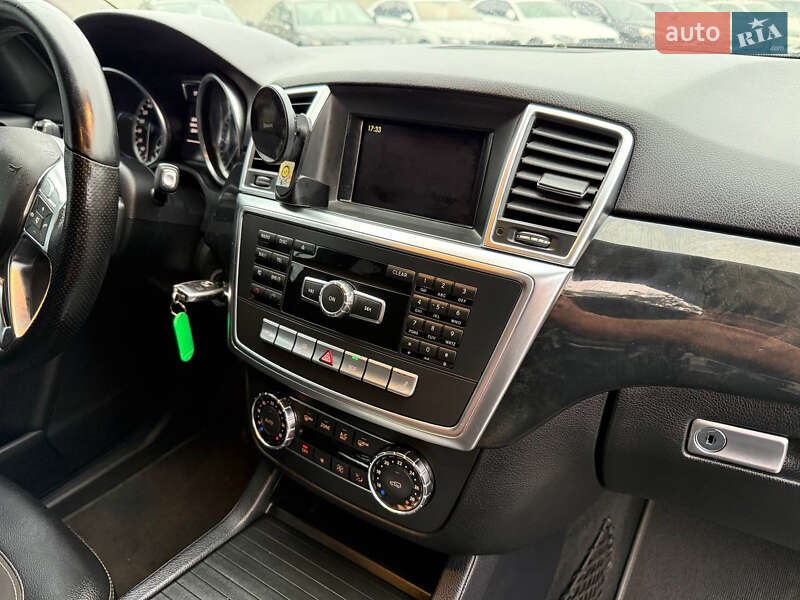 Позашляховик / Кросовер Mercedes-Benz M-Class 2012 в Стрию