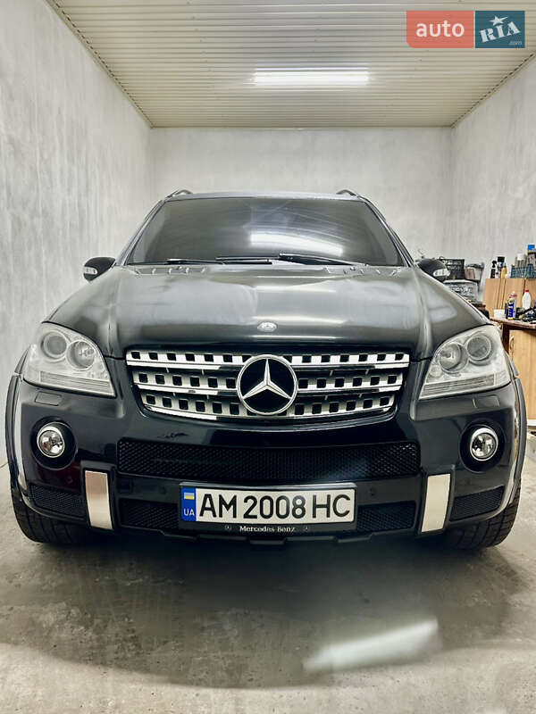Внедорожник / Кроссовер Mercedes-Benz M-Class 2008 в 