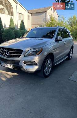 Внедорожник / Кроссовер Mercedes-Benz M-Class 2014 в 