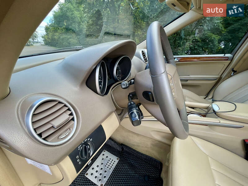 Позашляховик / Кросовер Mercedes-Benz M-Class 2008 в Києві